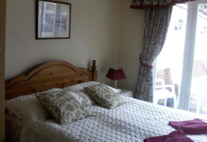 Bed & Breakfast Elsenham Lodge 12
