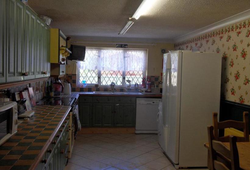 Bed & Breakfast Elsenham Lodge 9