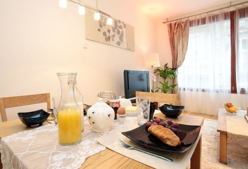 Avantgarde Apartments 10