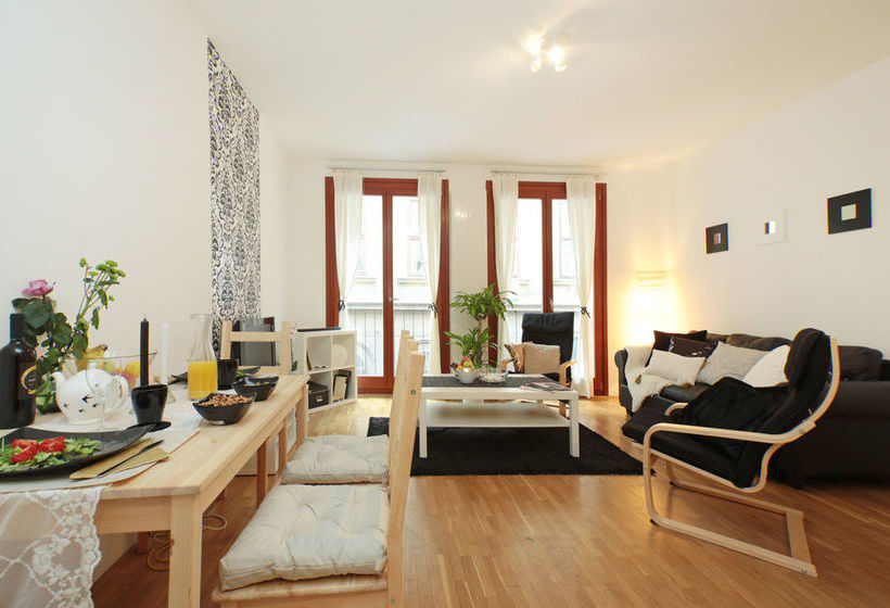 Avantgarde Apartments 17