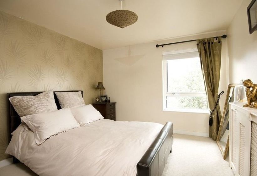 Platinum Serviced Apartments 4