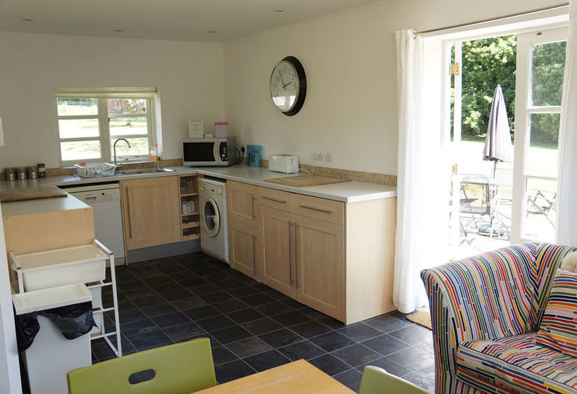 The Barn & Pheasant Cottage 6