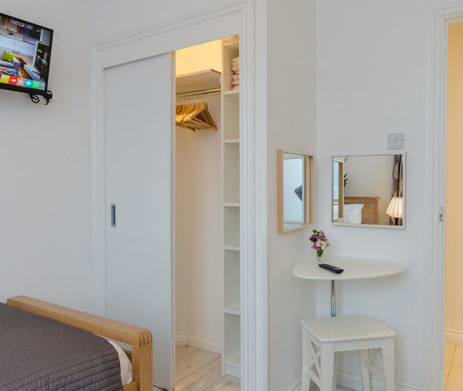 Alfred St Apartment 9