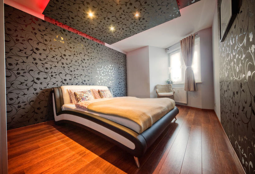 E-apartamenty Mateckiego 1