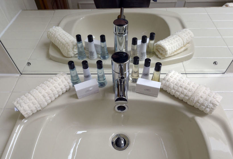 Factors Inn & Cottage 18