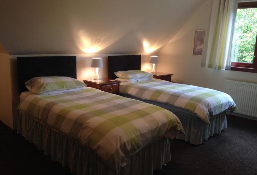 Factors Inn & Cottage 3