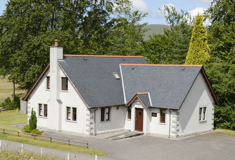 Factors Inn & Cottage 8