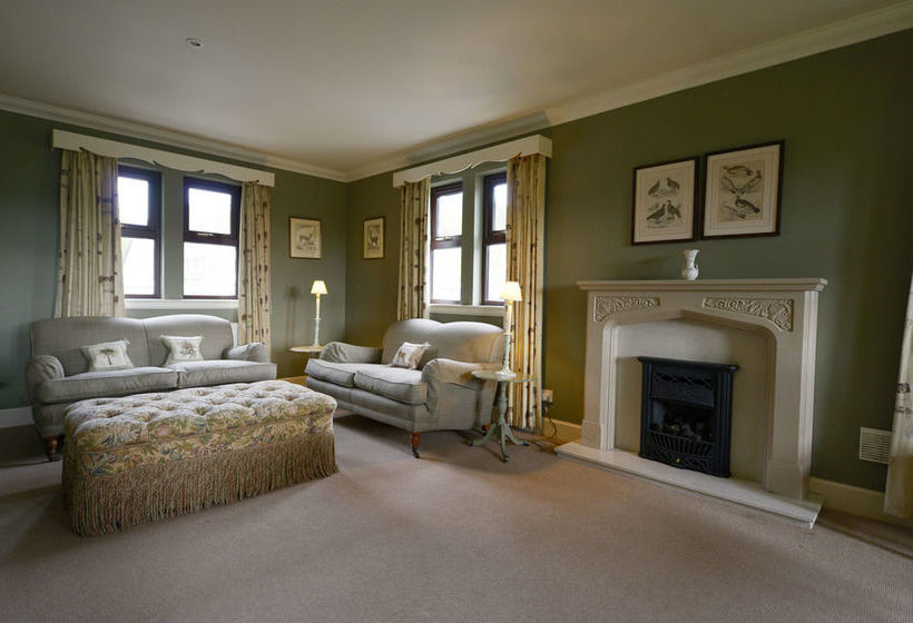 Factors Inn & Cottage 9