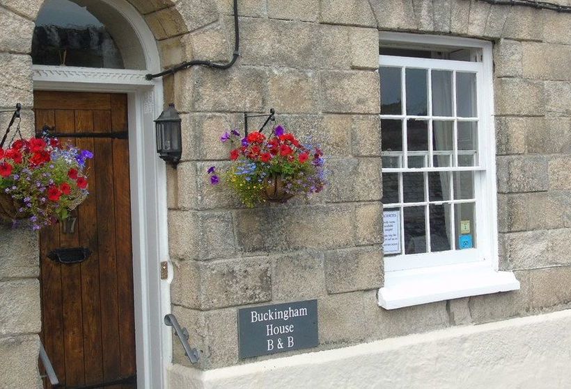 Bed and Breakfast Buckingham House