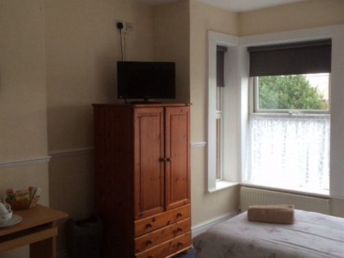 Bed and Breakfast Airport Lodge 10