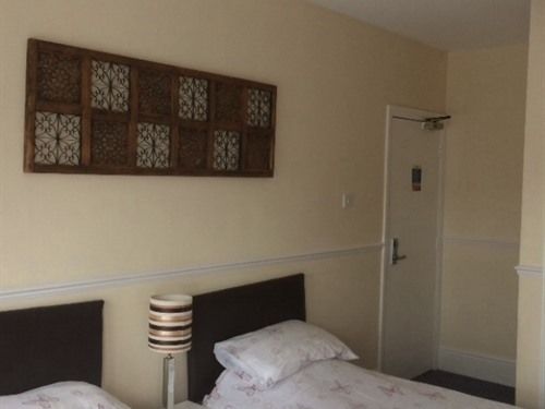 Bed and Breakfast Airport Lodge 15