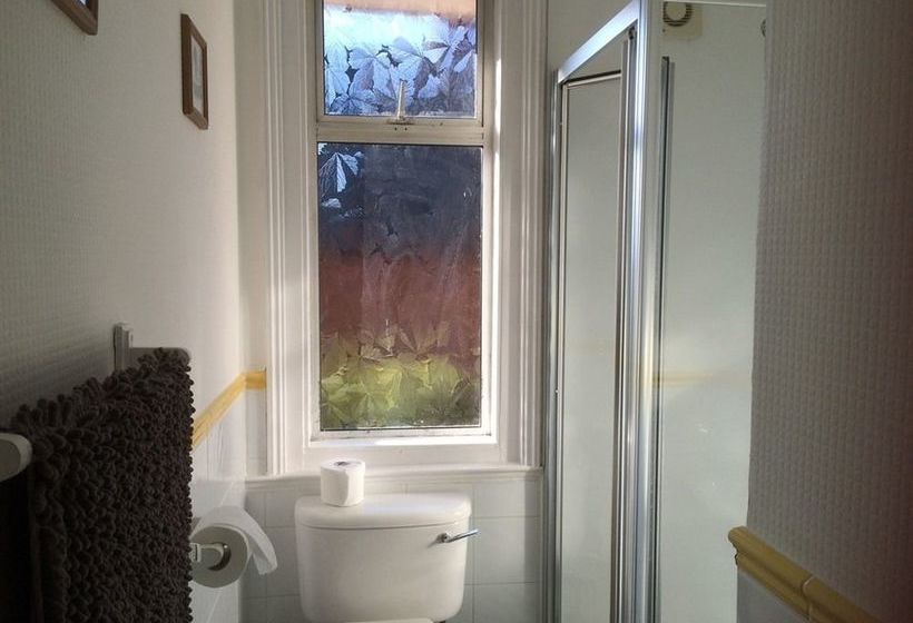 Bed and Breakfast Airport Lodge 17