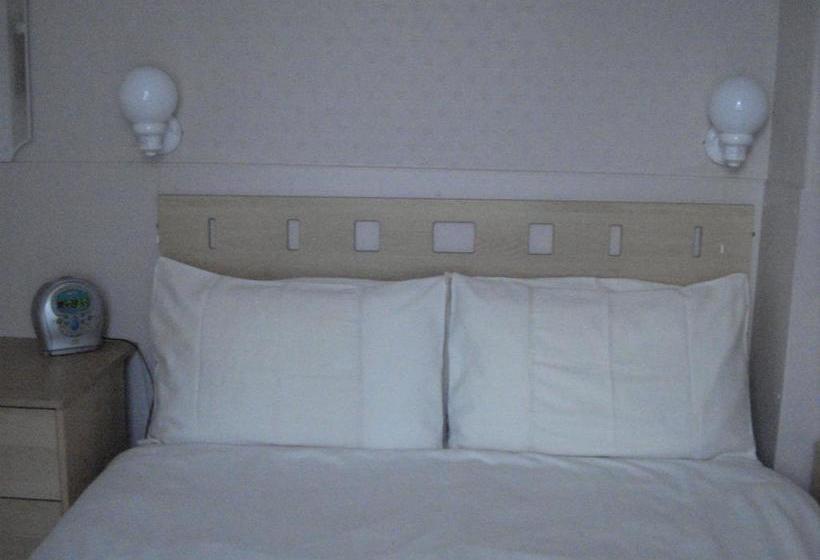 Bed and Breakfast Invernook 1