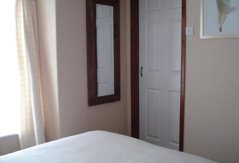 Bed and Breakfast Invernook 14