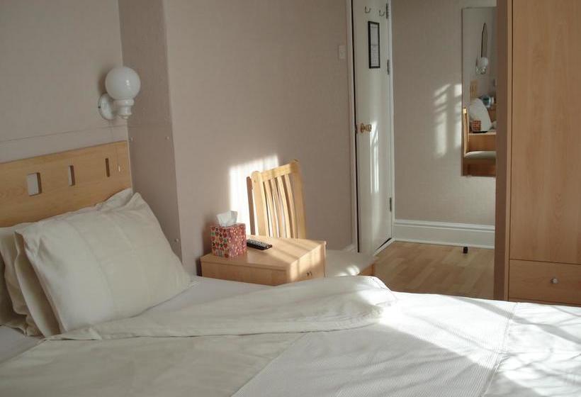 Bed and Breakfast Invernook 2