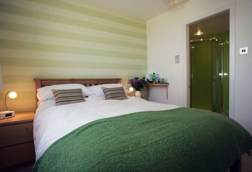 No12 Bed And Breakfast 18