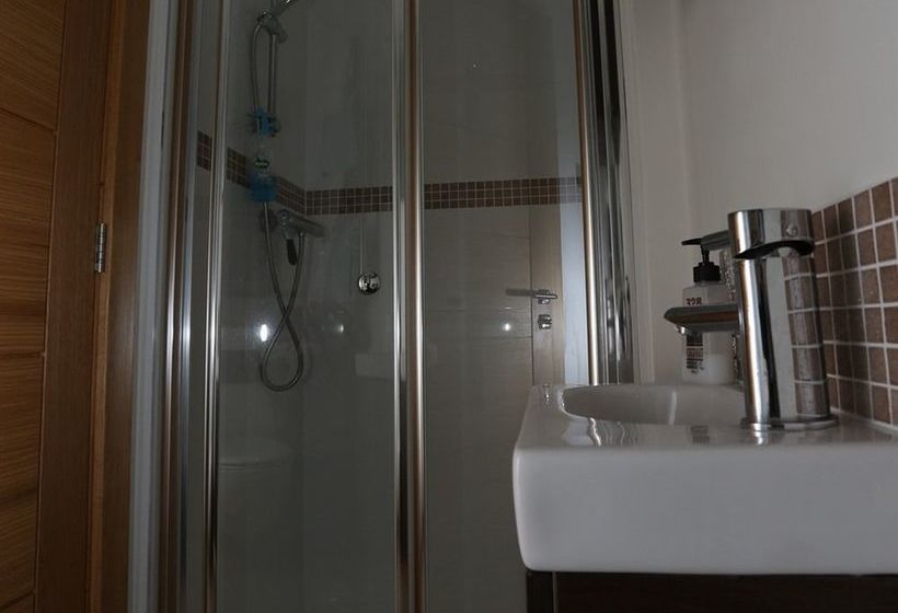 Pension (Hôtel basse catégorie) Holywell Bay B&b 5