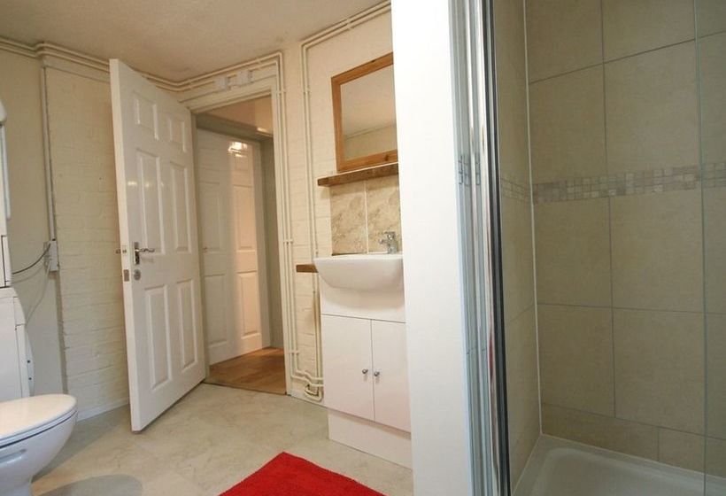 Hôtel The Old Practice 7