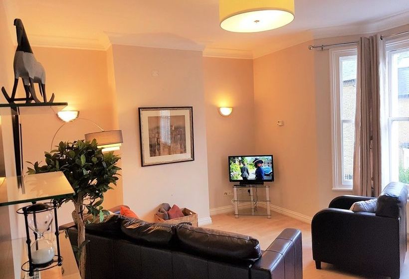 Norwich Street Apartmentspeymans