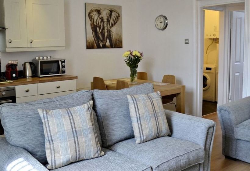 Craignish Apartments