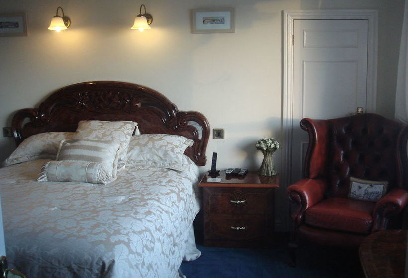 Bed and Breakfast Waters Edge Guest House 15