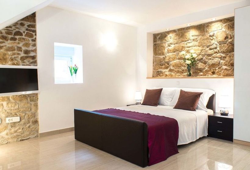 Split Allure Apartments