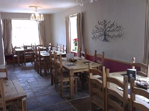 The Queens Head Inn 5