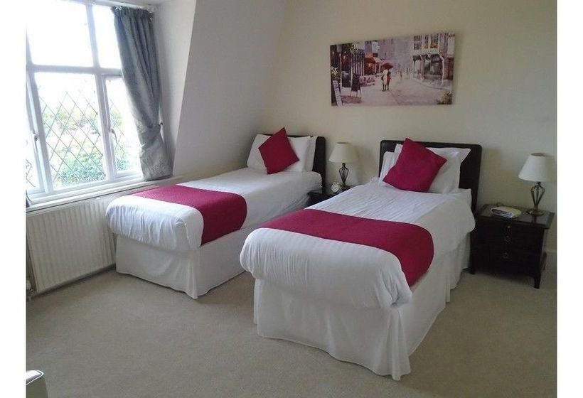 Bed and Breakfast Trumbles 1