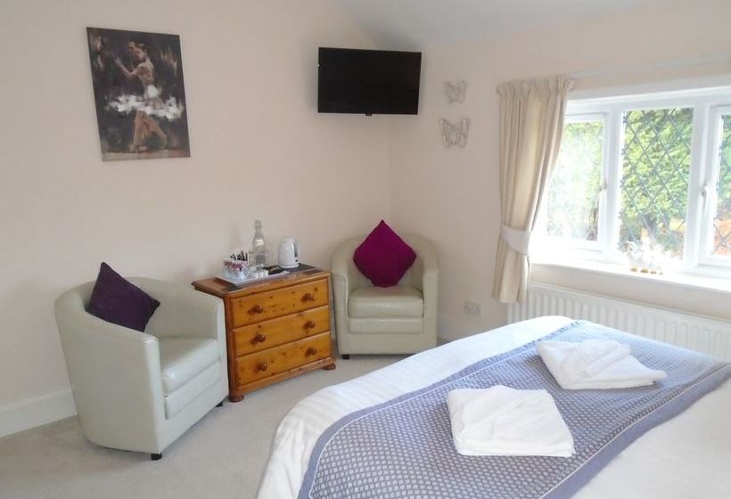 Bed and Breakfast Trumbles 12