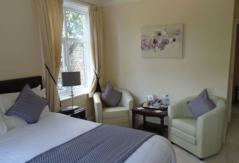 Bed and Breakfast Trumbles 20