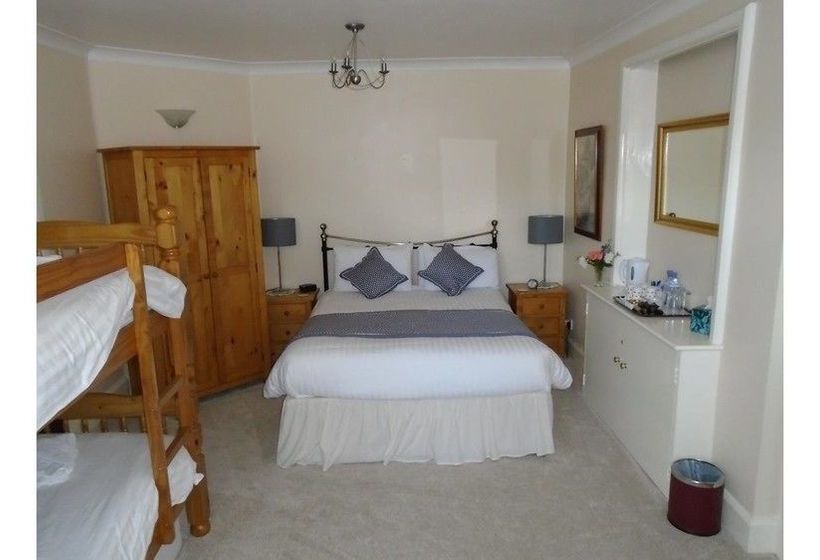 Bed and Breakfast Trumbles 3