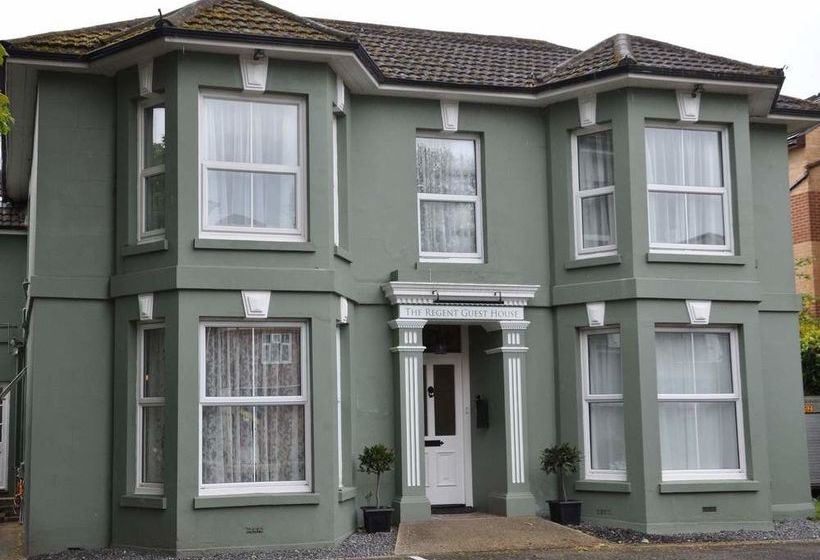Pensão The Regents Guest House