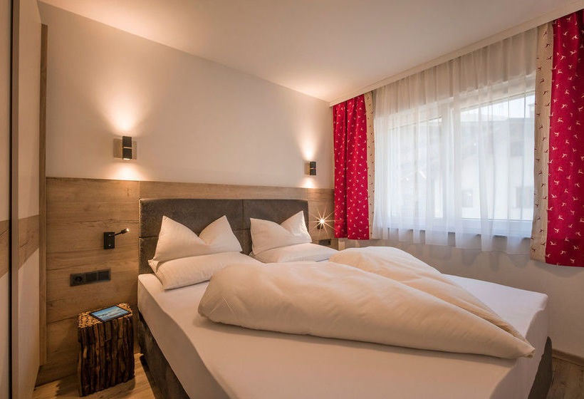 Aparthotel Alptirol 18