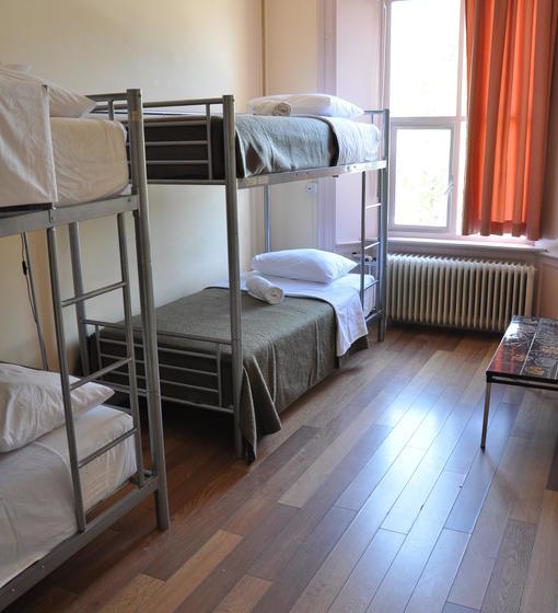 Hotel Youth Hostel Breda