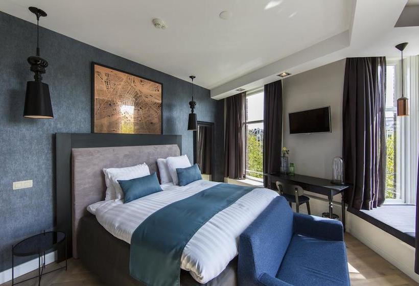 Hotel No. 377 House 12