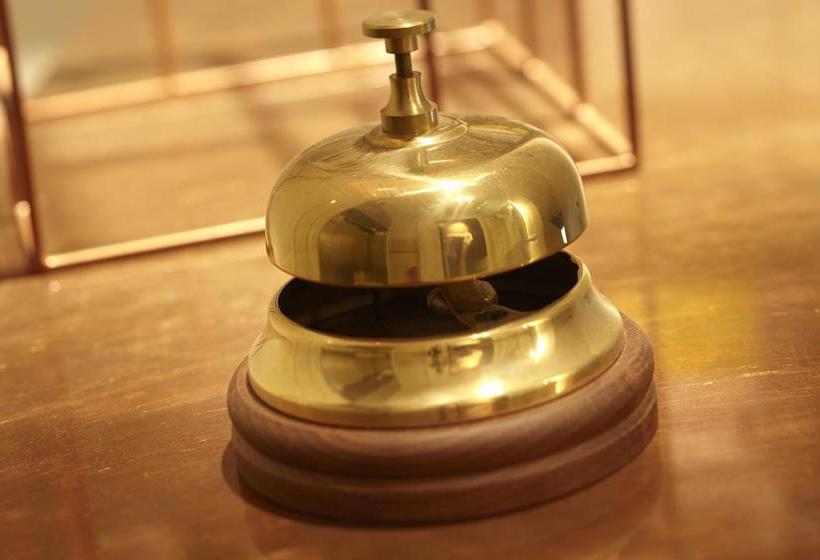 Hotel No. 377 House 18