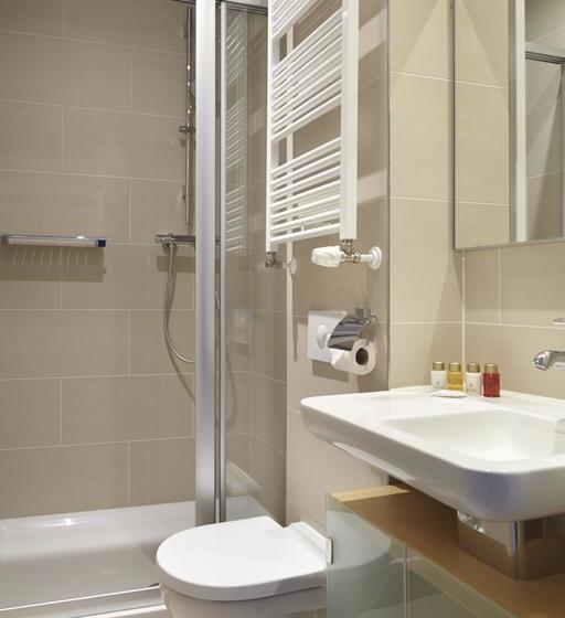 Hotel No. 377 House 4