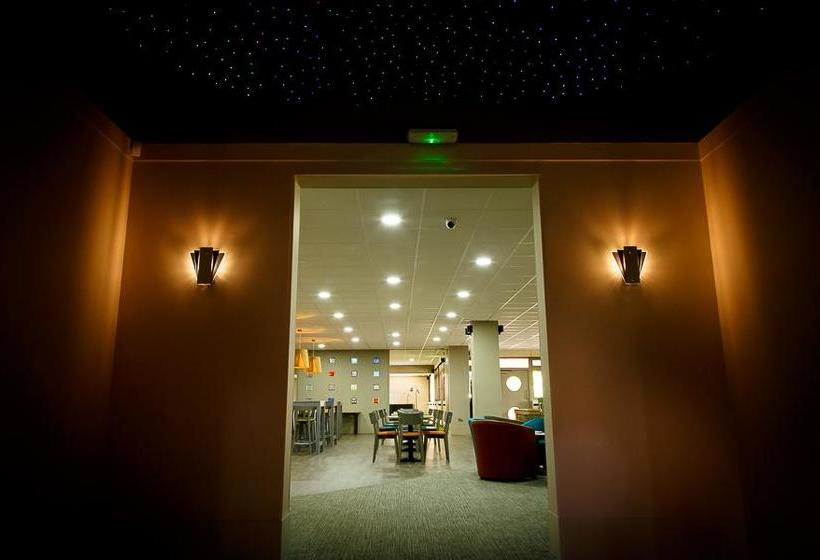 Hotel Yarnfield Park Training & Conference Centre