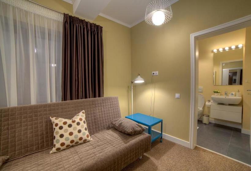 Bed and Breakfast Upperhouse 8