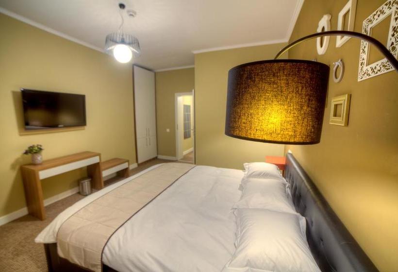 Bed and Breakfast Upperhouse 9