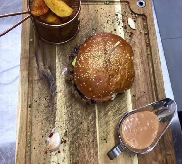 Hotel Aviator Boutique 11