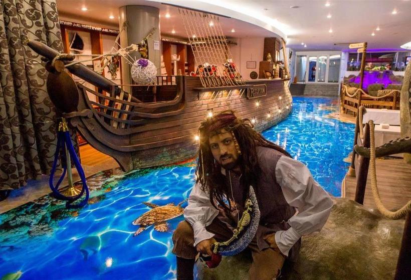 Hotel Bicaz  Pirates Resort