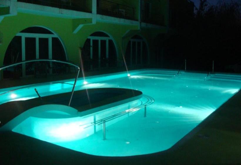 Hôtel Pension Eclipse 1