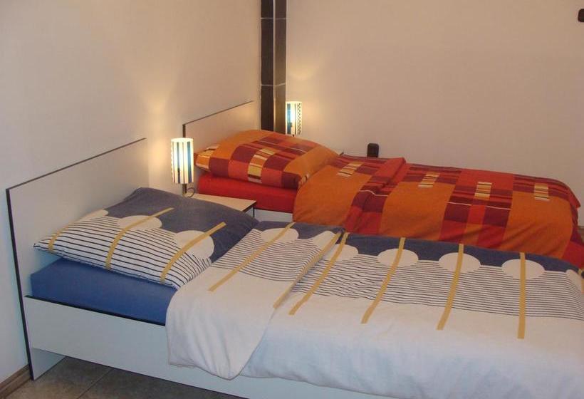 Hôtel Pension Eclipse 10