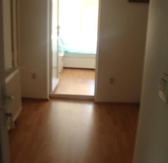 Hôtel Pension Eclipse 18