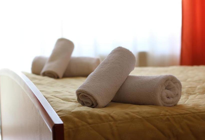 Bed and Breakfast Vila Meteor 18