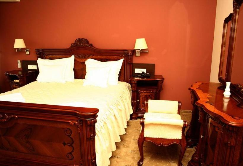 Hotel Secret Garden 1