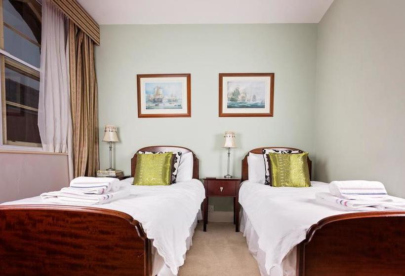 Roscrea Bed & Breakfast 5