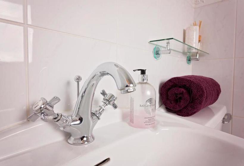 Roscrea Bed & Breakfast 9