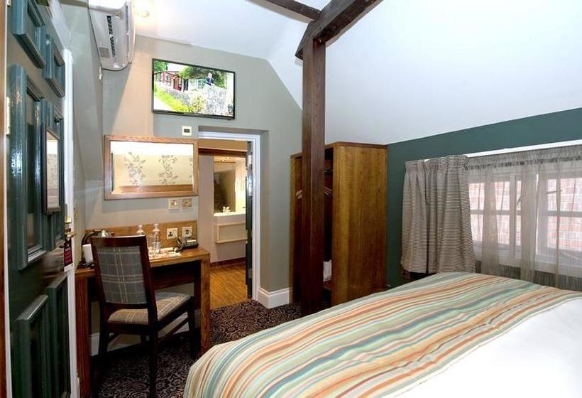 Hotel The Hatchet Inn